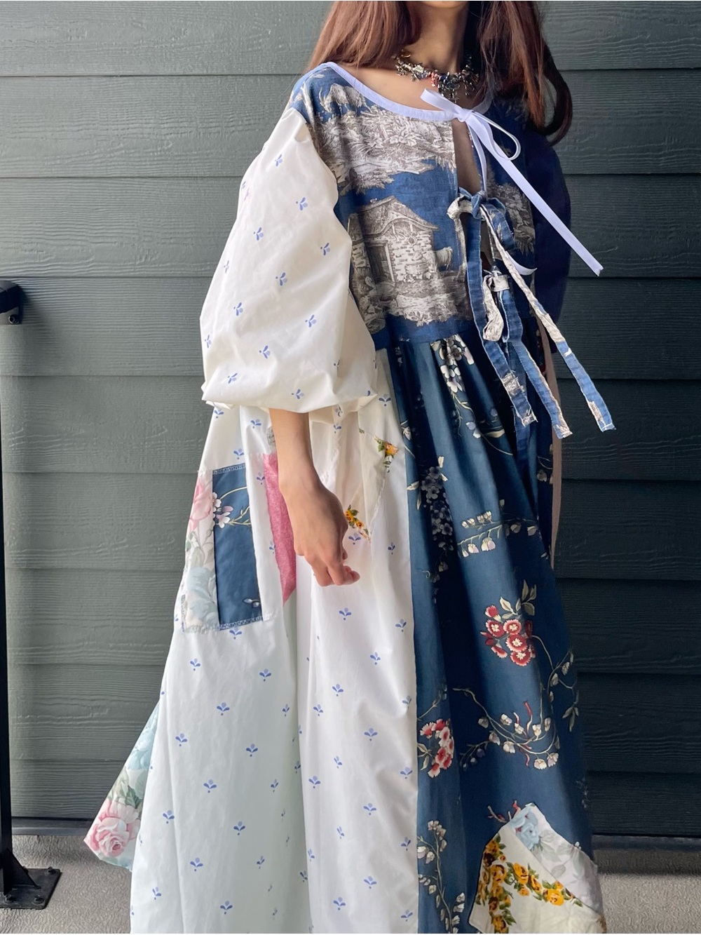 Le Telerie Toscane | Handmade Elegant Pastel Pastoral Toile Dress SKU 07213 - Picture 13 of 16
